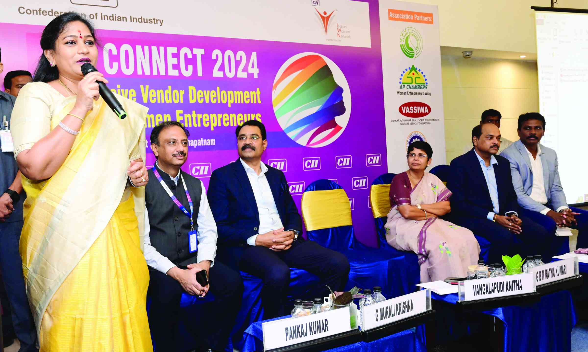 Vis Present PSUs present opportunities to women entrepreneurs - VIS